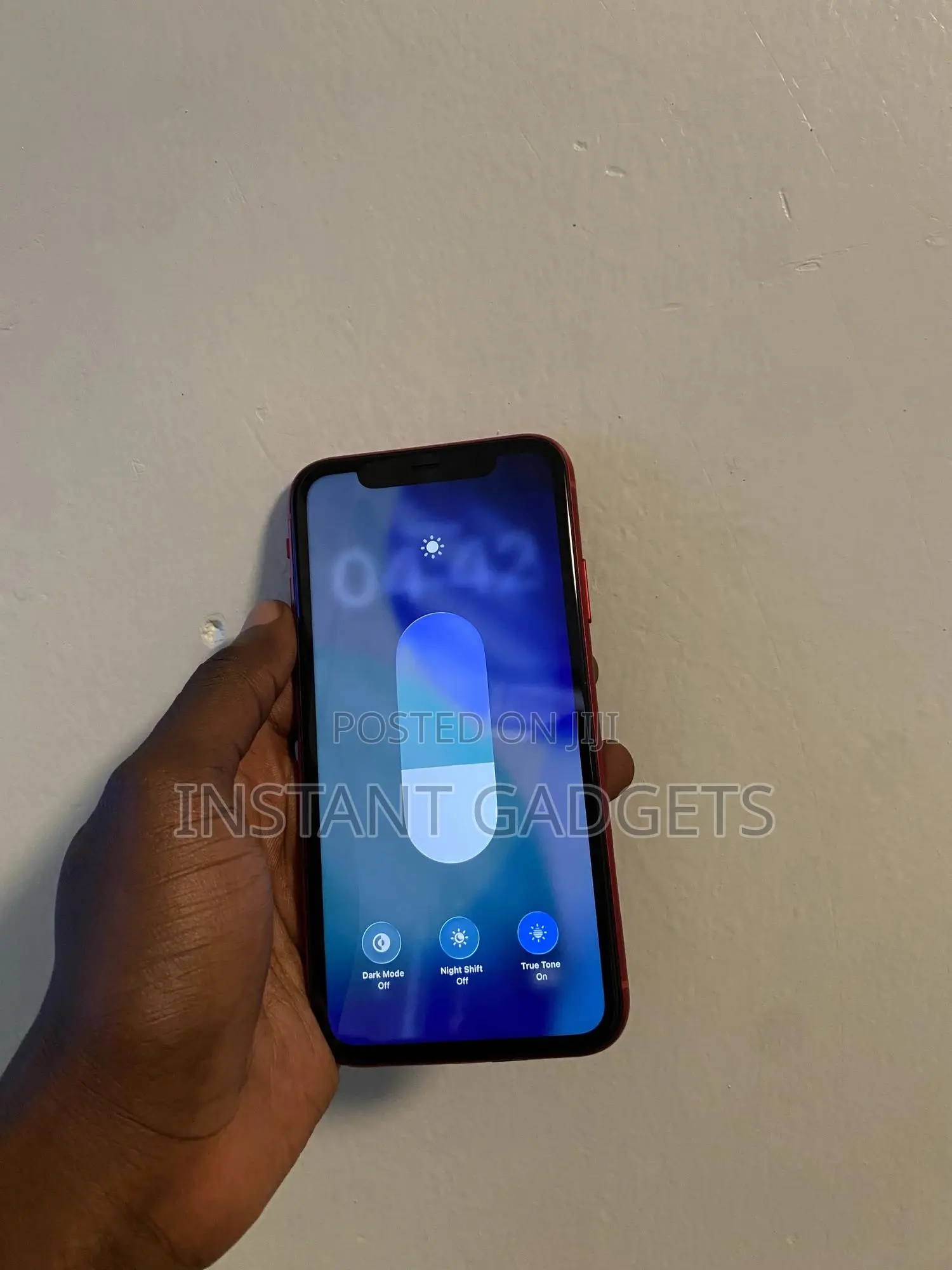 New Apple iPhone 11 64 GB Red