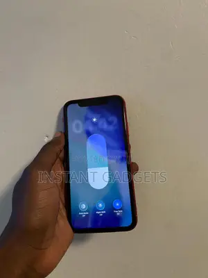 New Apple iPhone 11 64 GB Red