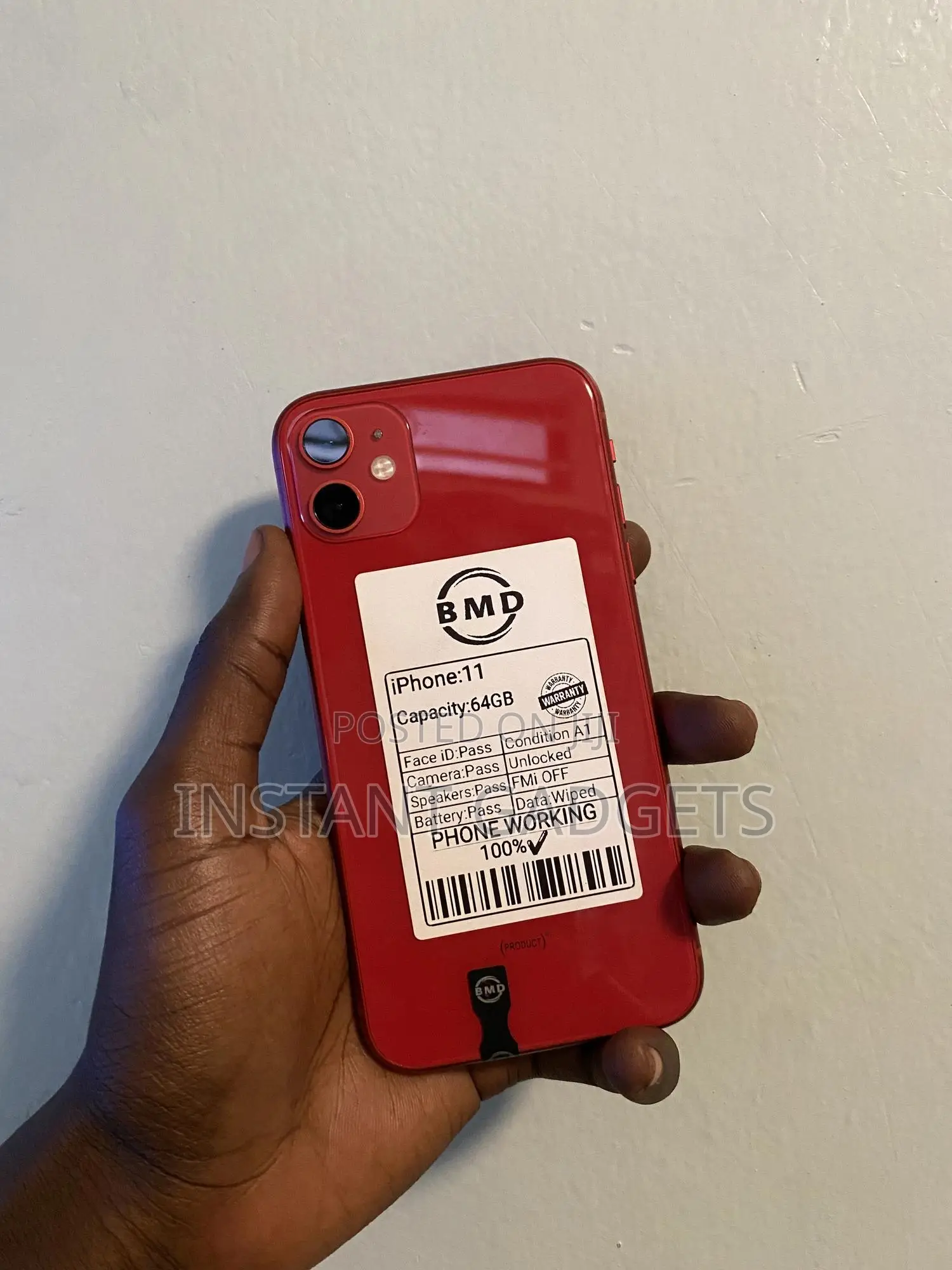 New Apple iPhone 11 64 GB Red