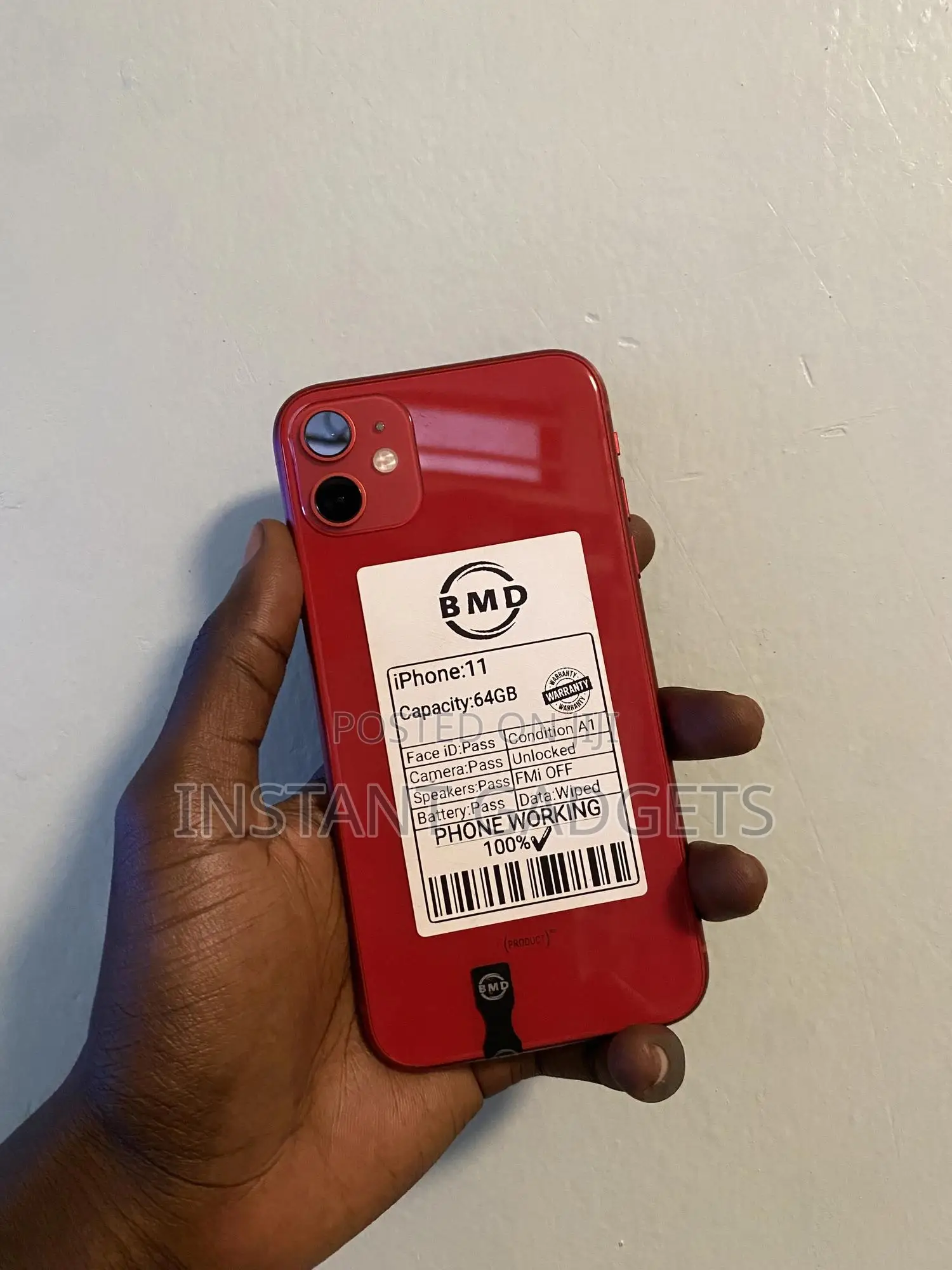 New Apple iPhone 11 64 GB Red