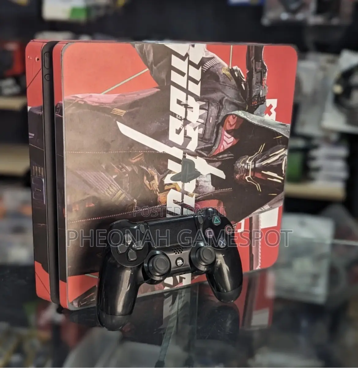 Ps4 Elite Edition, Two Controllers, 12 Games Installed, Smooth Style.