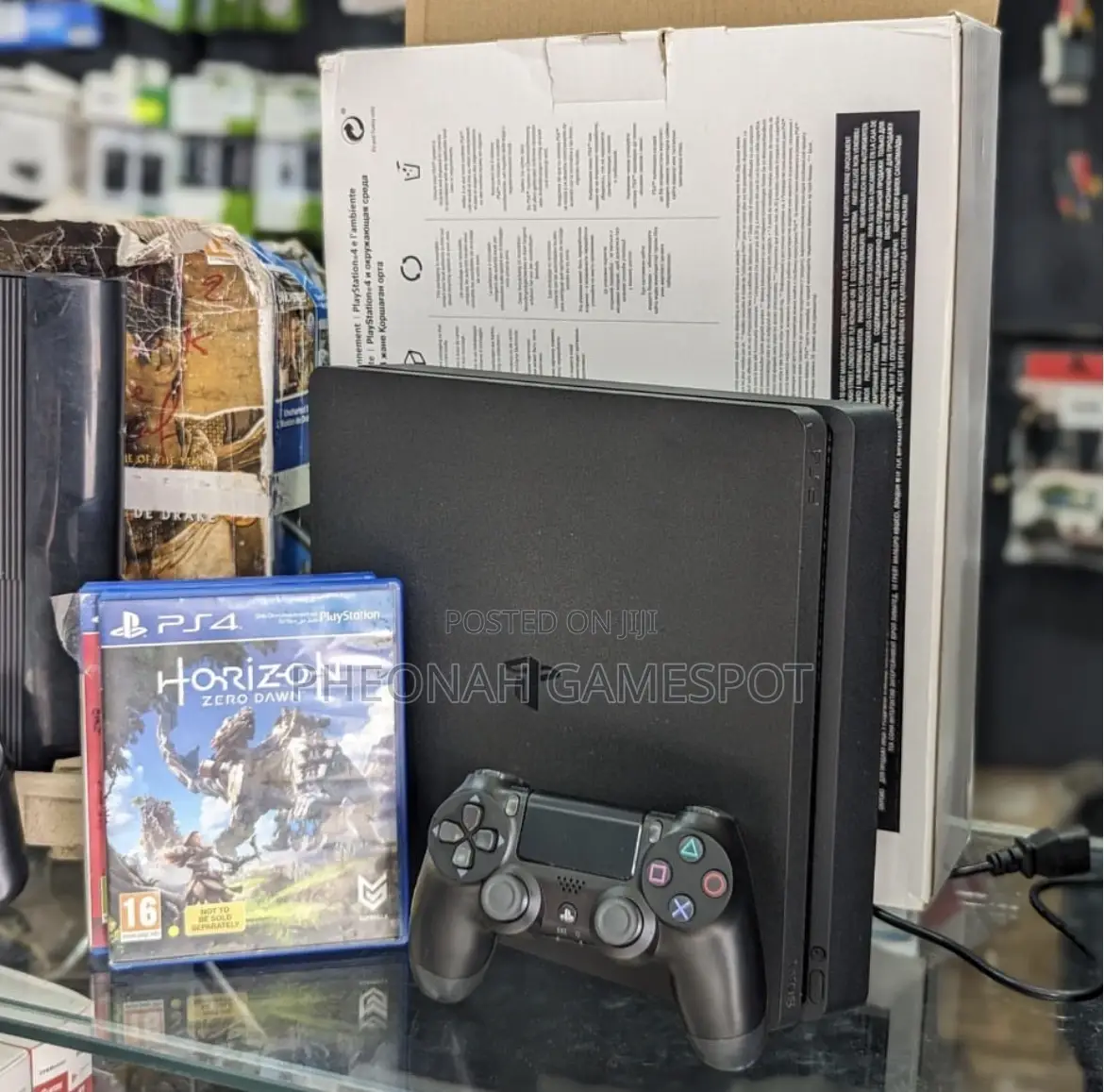Ps4 Pro-Lite Set, Two Controllers, 17 Games Installed, Quick Fun Use.