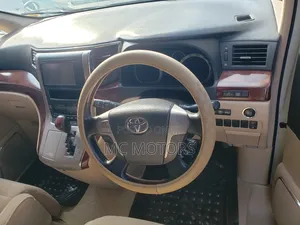 Toyota Alphard 2010 White
