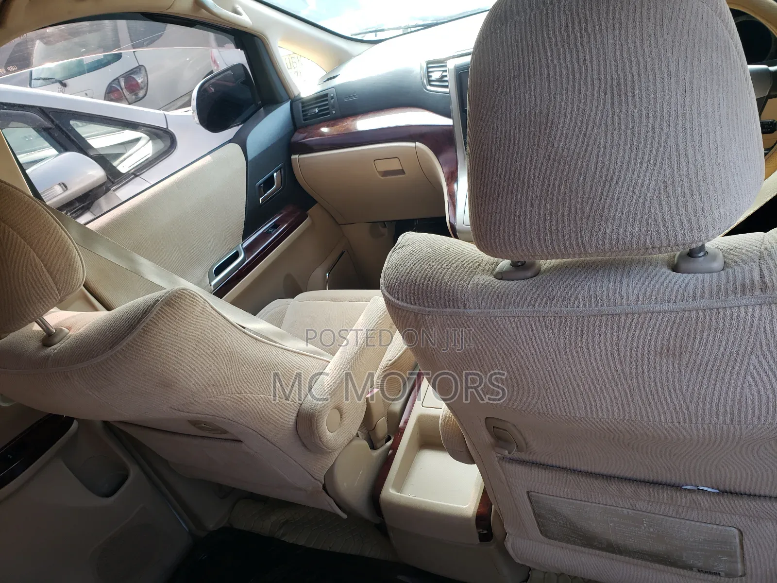 Toyota Alphard 2010 White