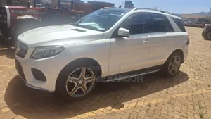 Mercedes-Benz GLE-Class GLE 350 2017 White