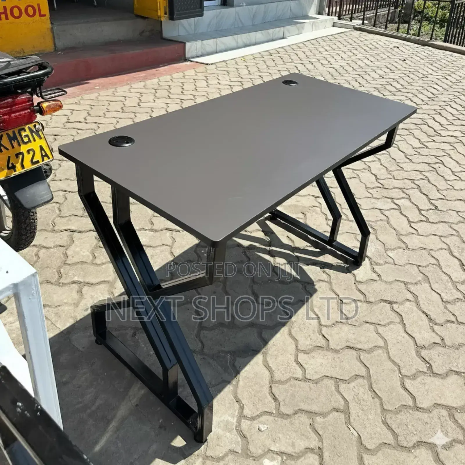 Modern Office Table/Office Table/Reading Desk/Offices Tables/Tablez