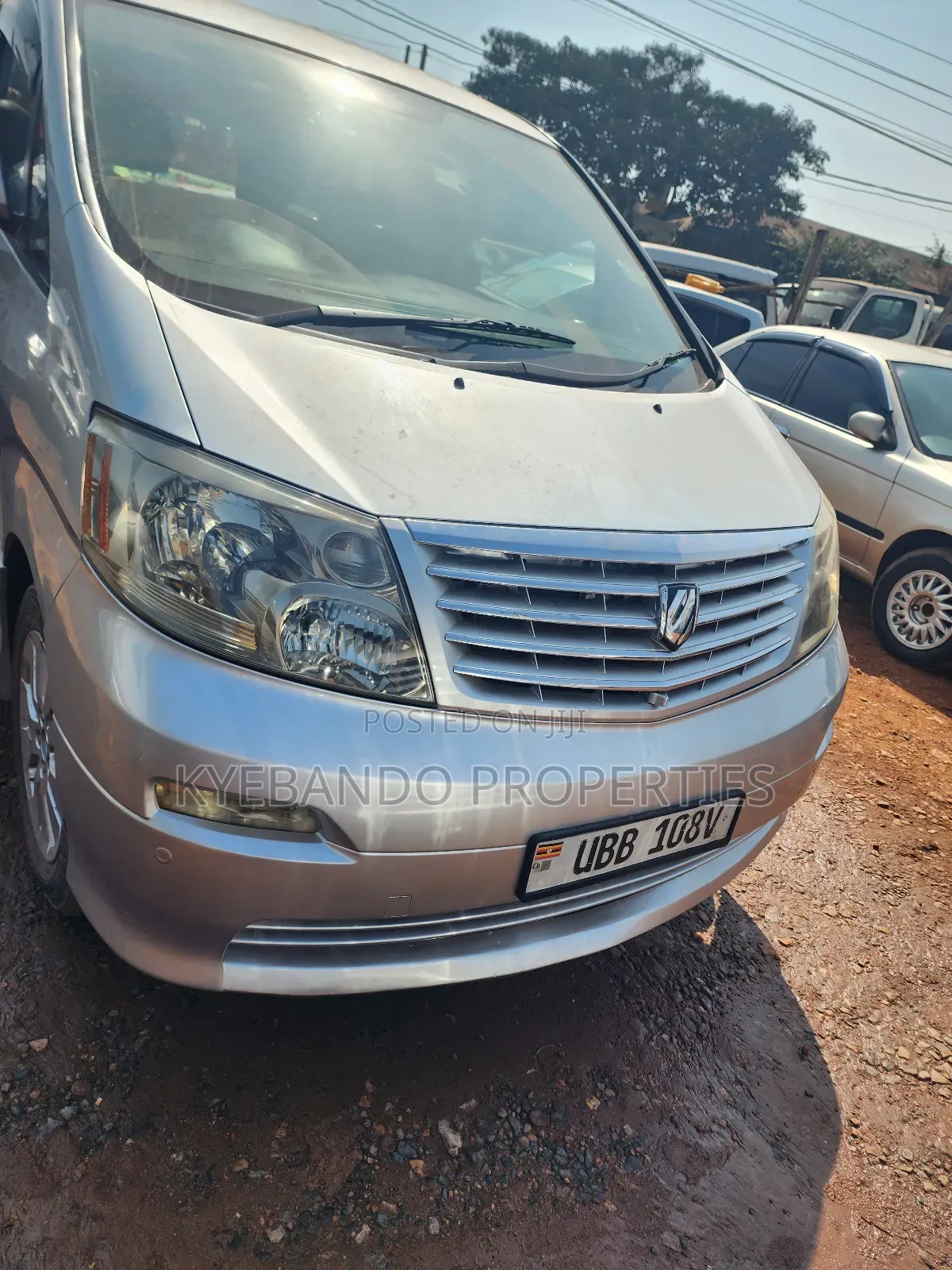 Toyota Alphard 2.4 Petrol AWD 2003 Silver