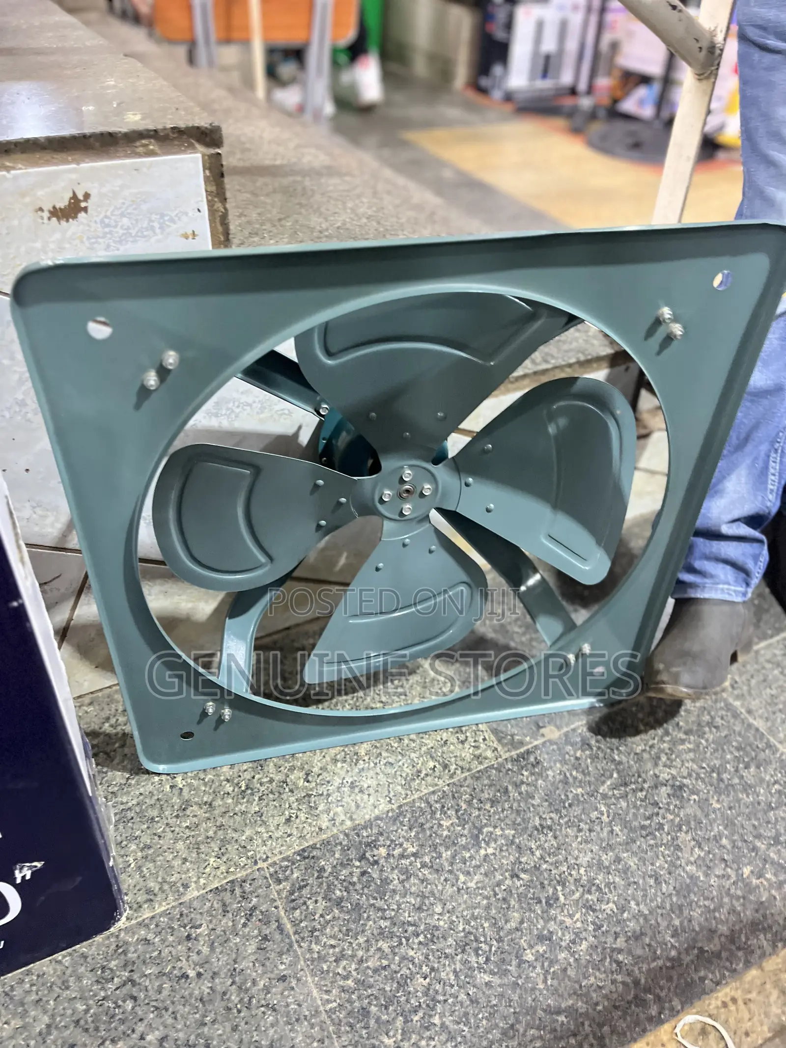 Extract Fan Big Size of 18 Inches