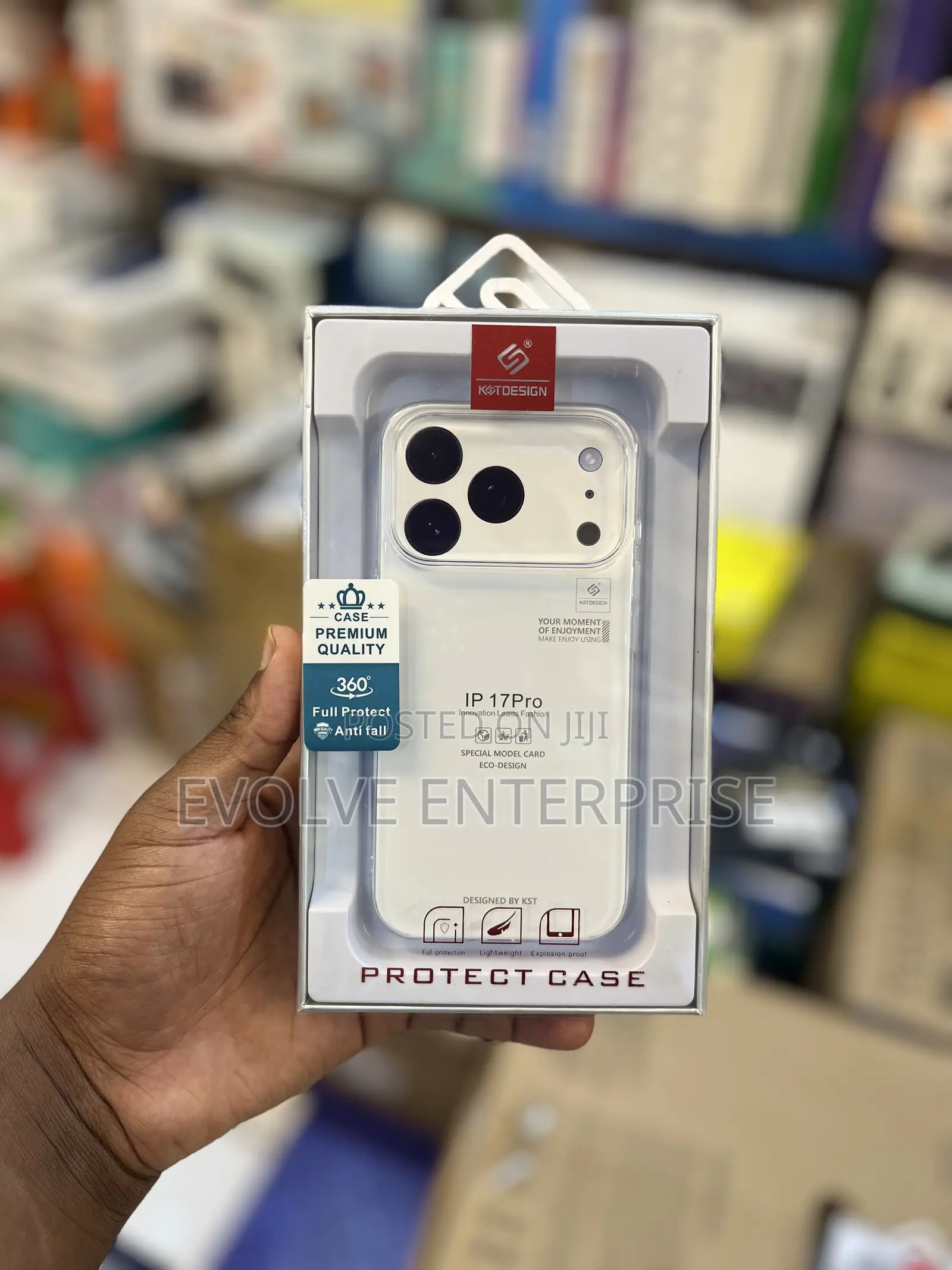 Crystal Clear Phone Covers for iPhone 17 Series