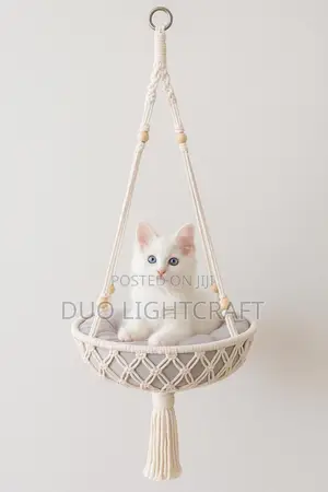 Woven Pet Beds