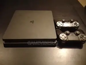 Chipped Playstation 4 Slim(Ps4 Slim) 10 Games