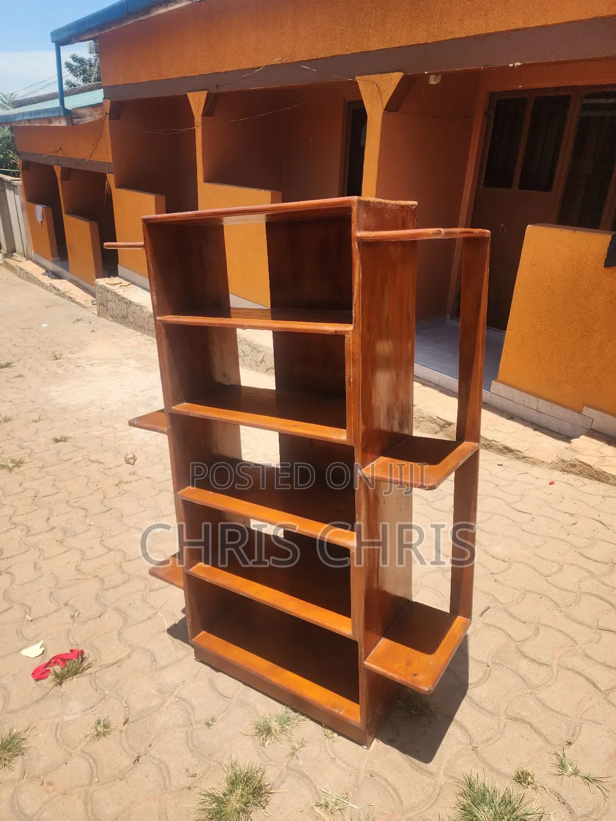 Pallet Book Shelf