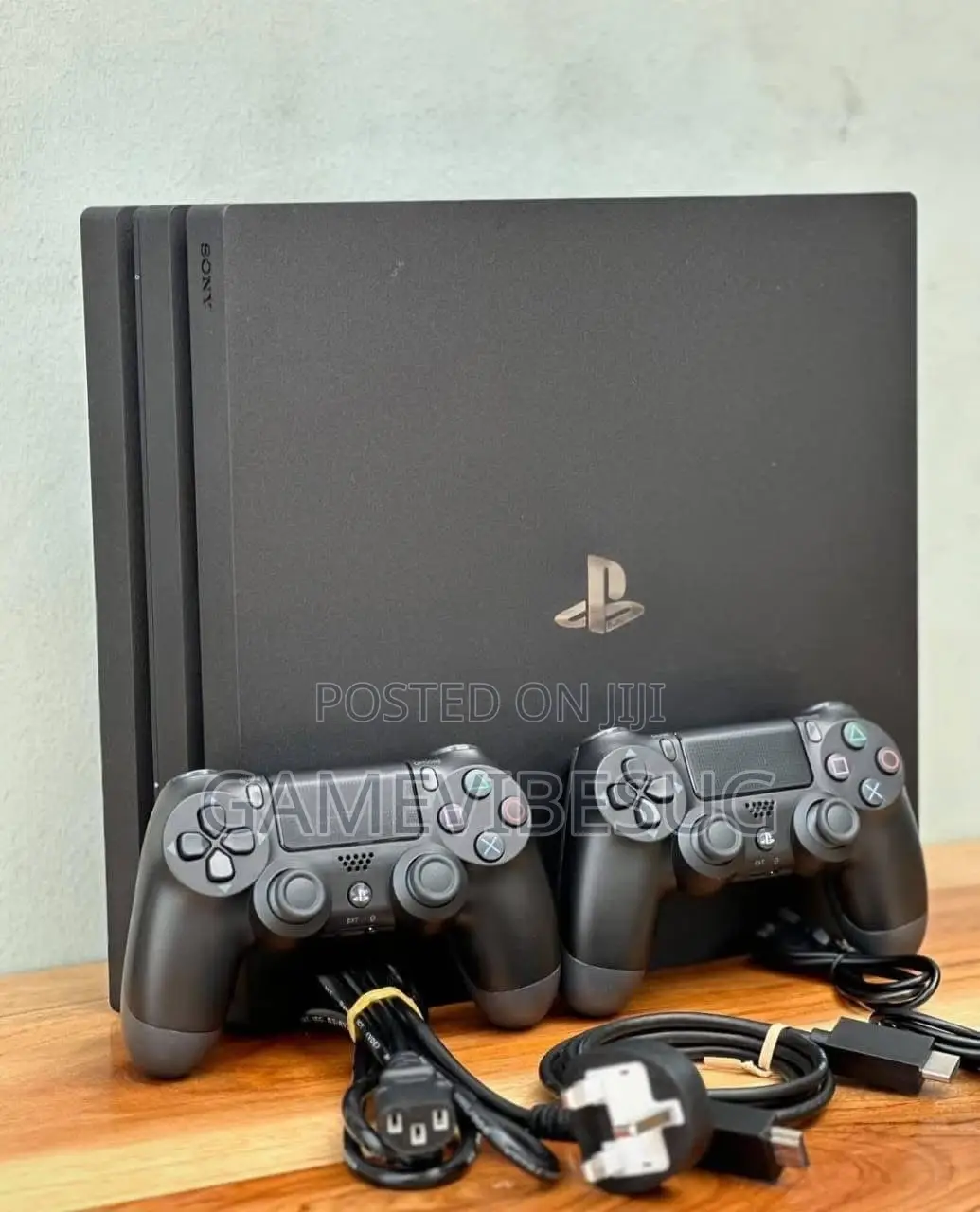 Ps4 Pro ( Playstation 4 Pro) Two Controllers 20 Games