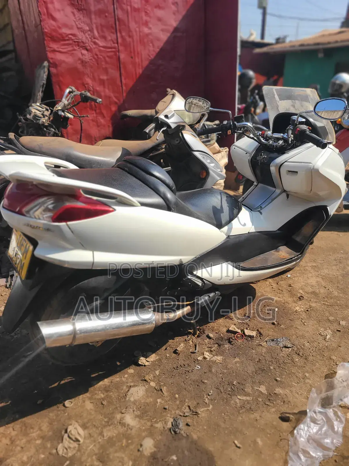 Yamaha Majesty 2021 White