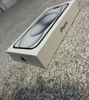 New Apple iPhone 15 128 GB Black