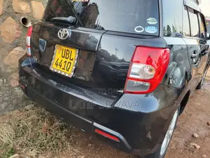Toyota IST 2010 Black