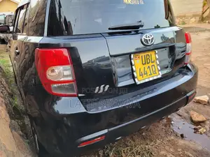 Toyota IST 2010 Black