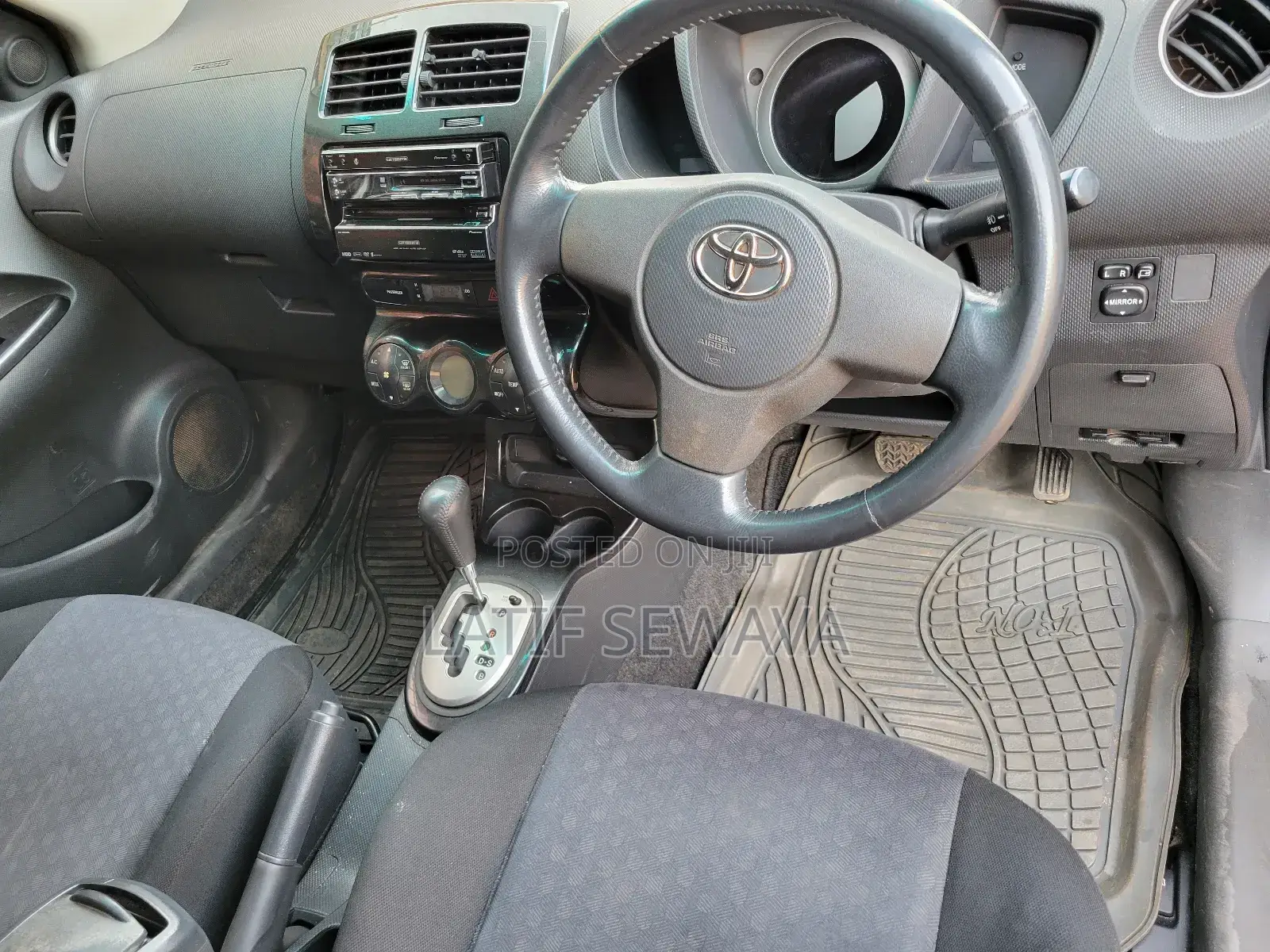 Toyota IST 2010 Black