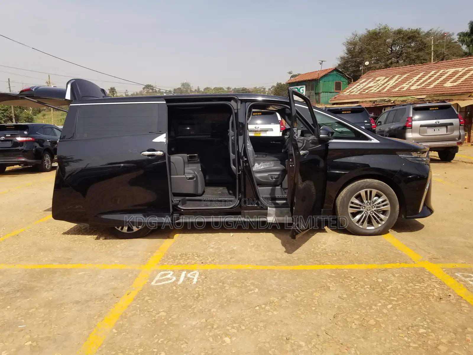 New Toyota Alphard 2.4 Petrol AWD 2023 Black