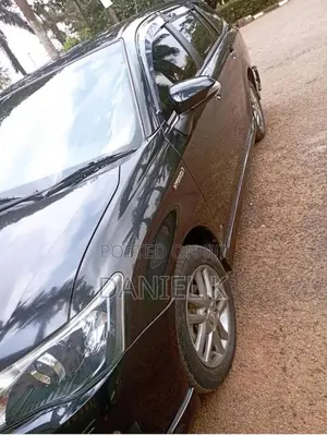 Toyota Corolla Fielder 1.5 Hybrid FWD 2013 Black