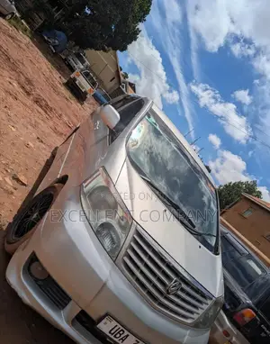 Toyota Alphard 2.4 Petrol AWD 2003 Silver