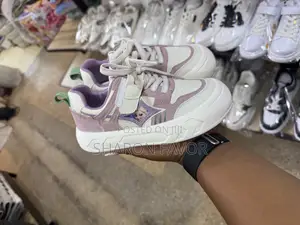 Unisex Sneakers