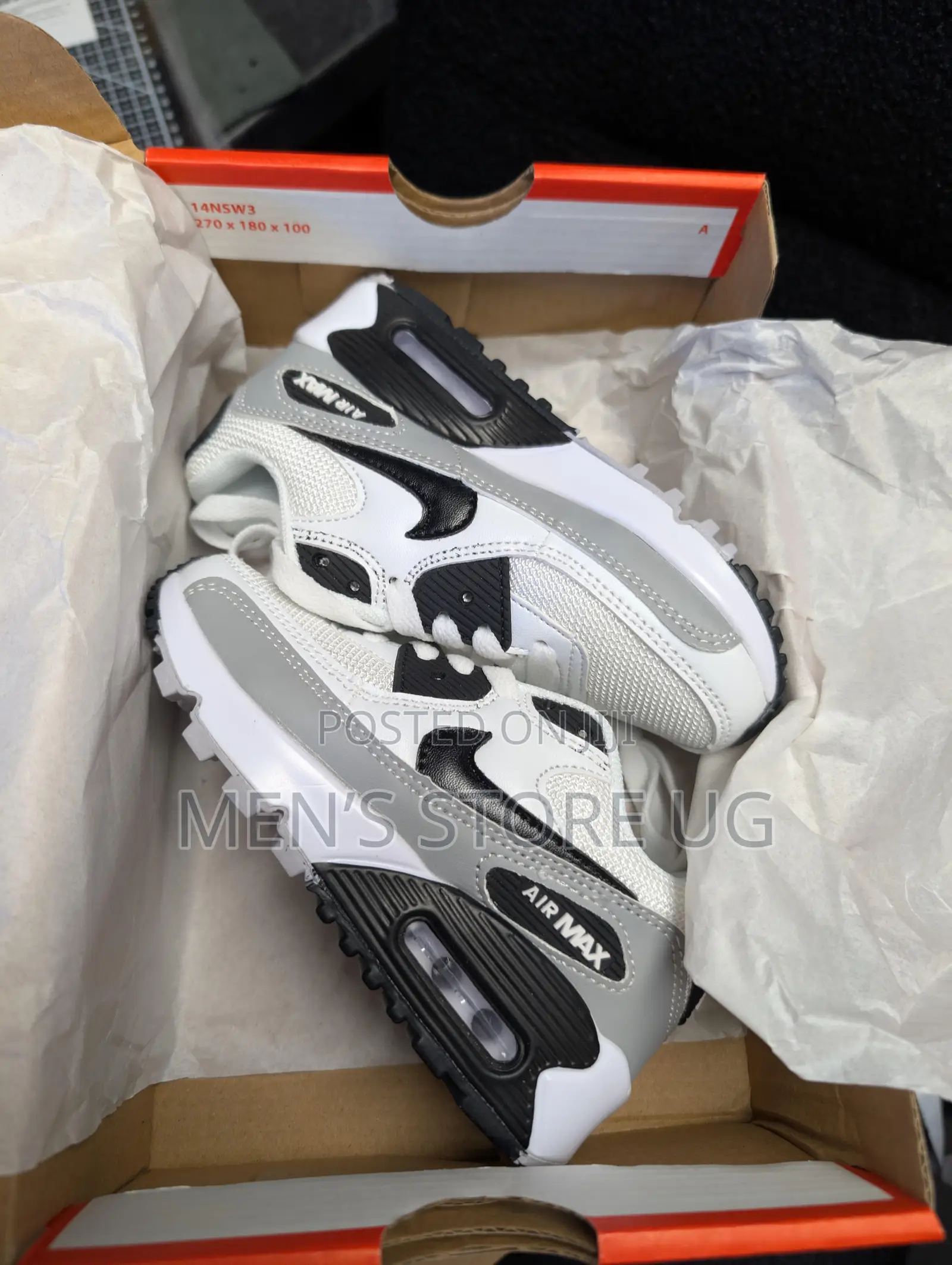 Nike Air Max 90 Gray And White Classic Sneakers For Both Women And Men