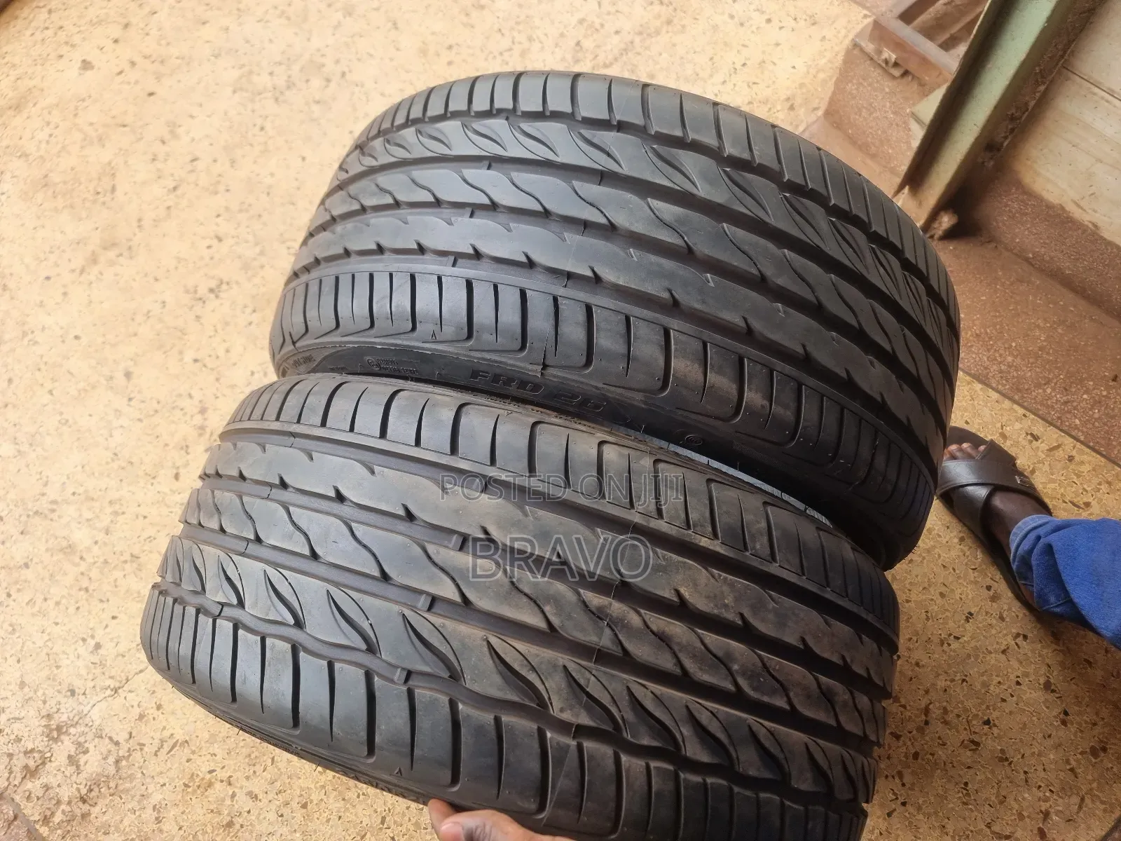 245/35r20 Forroad in Good Condition for Benz.