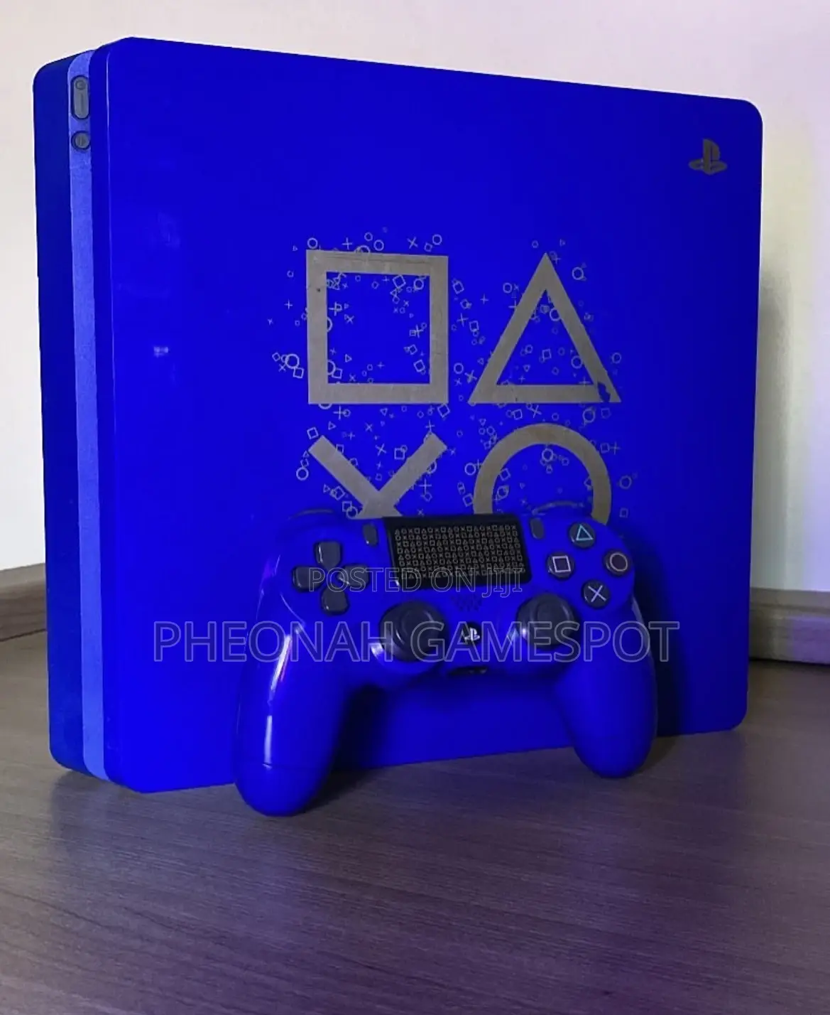 Ps4 Hyper Duo, Two Controllers, 19 Games Installed, Crisp Gameplay.