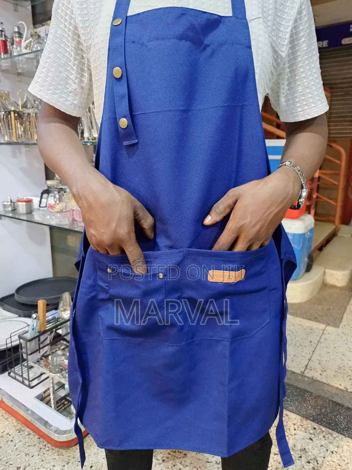 Apron With Pockets.