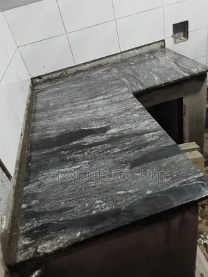 “Natural Grandeur: High-Quality Granite Kitchen Worktops”