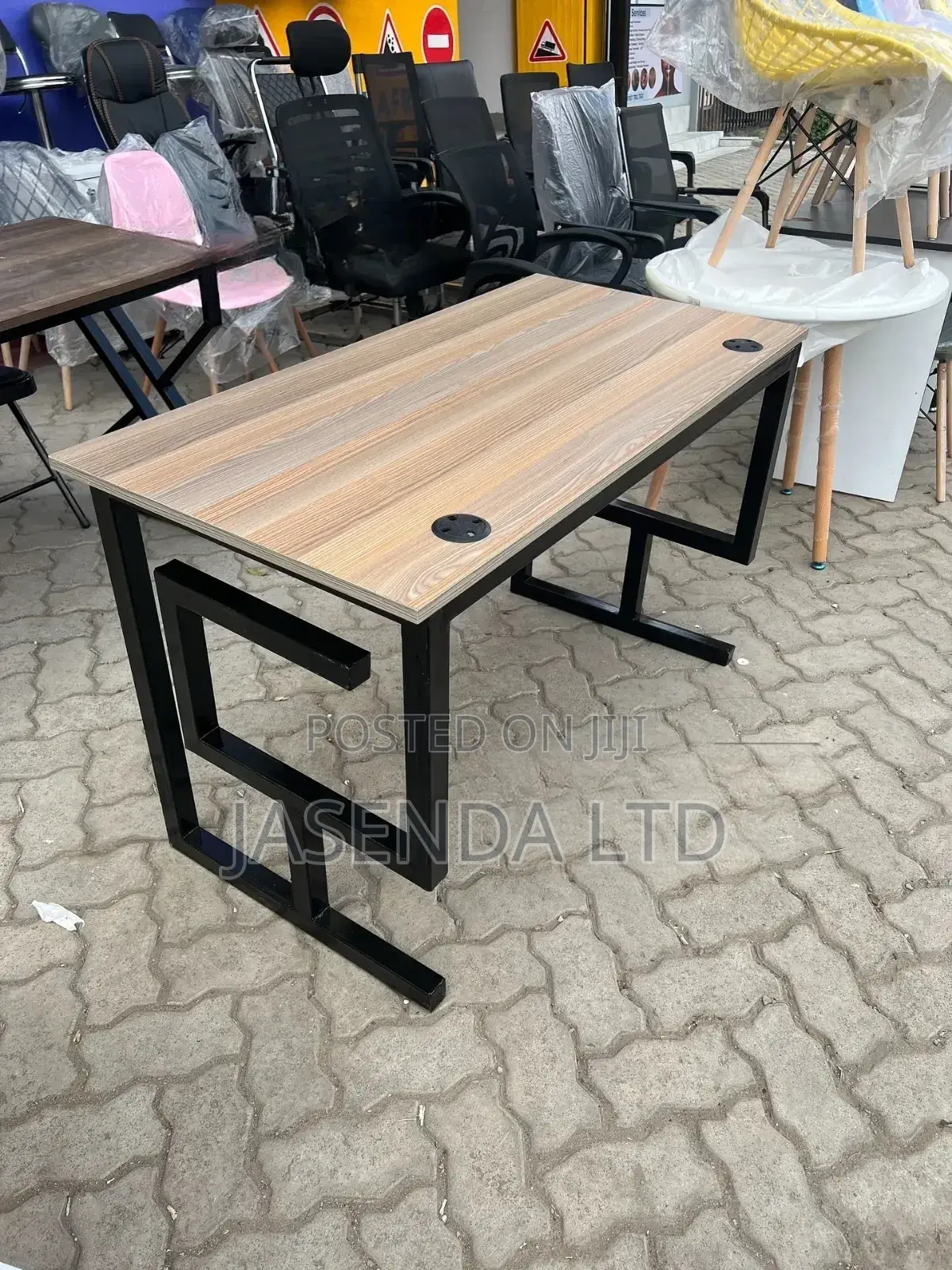 Office Desk/Office Tables/Reading Desk/Wooden Furniture
