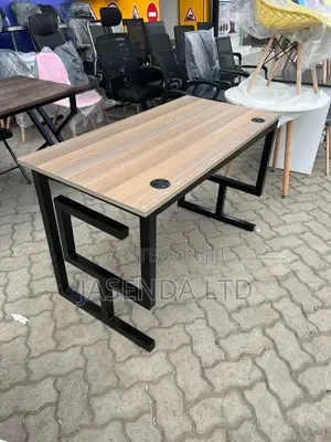 Office Desk/Office Tables/Reading Desk/Wooden Furniture