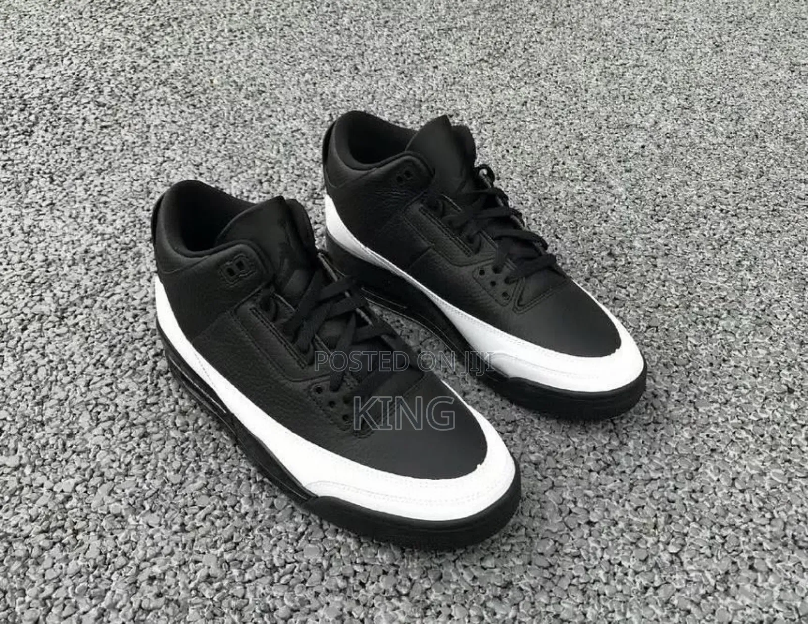 Fragment Design X Air Jordan 3 Retro Sp "Black/White" Sample Sneaker.