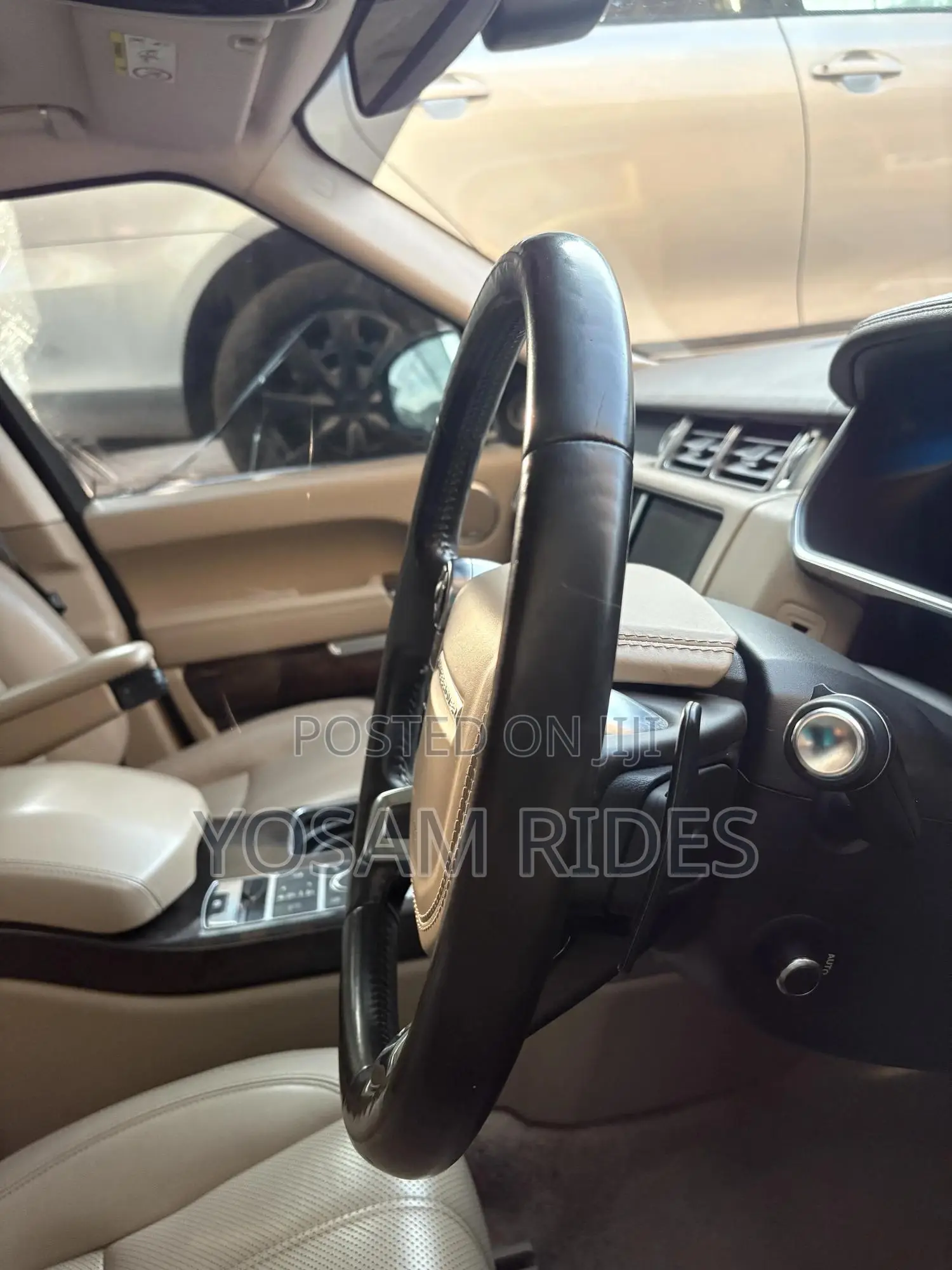 Land Rover Range Rover Vogue 2015 Black