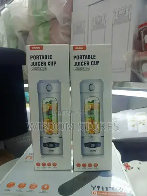 Portable Juicer Cup