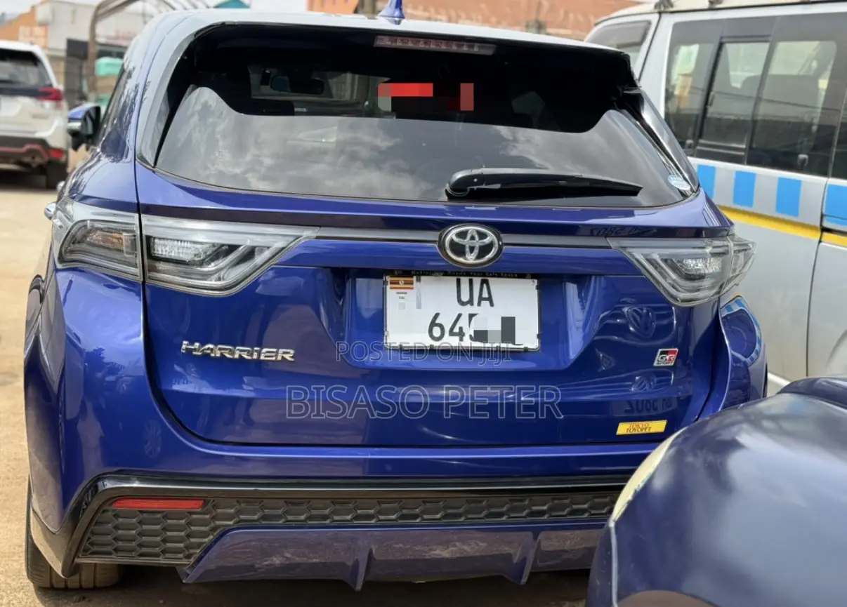 Toyota Harrier 2.0 2017 Blue