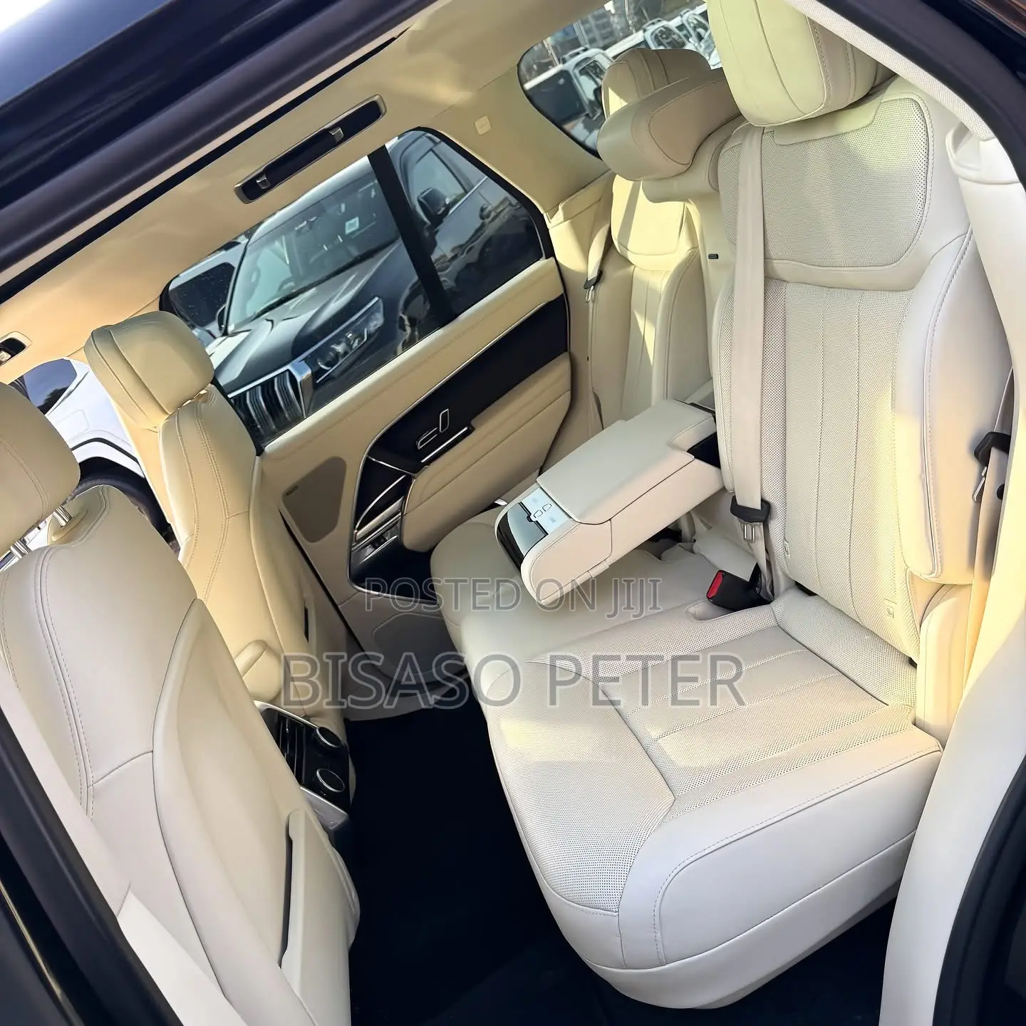 Land Rover Range Rover Vogue 2022 Black