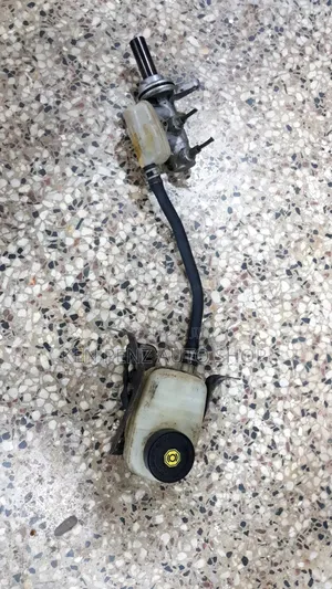 Toyota Noah 2010 Brake Master Cylinder