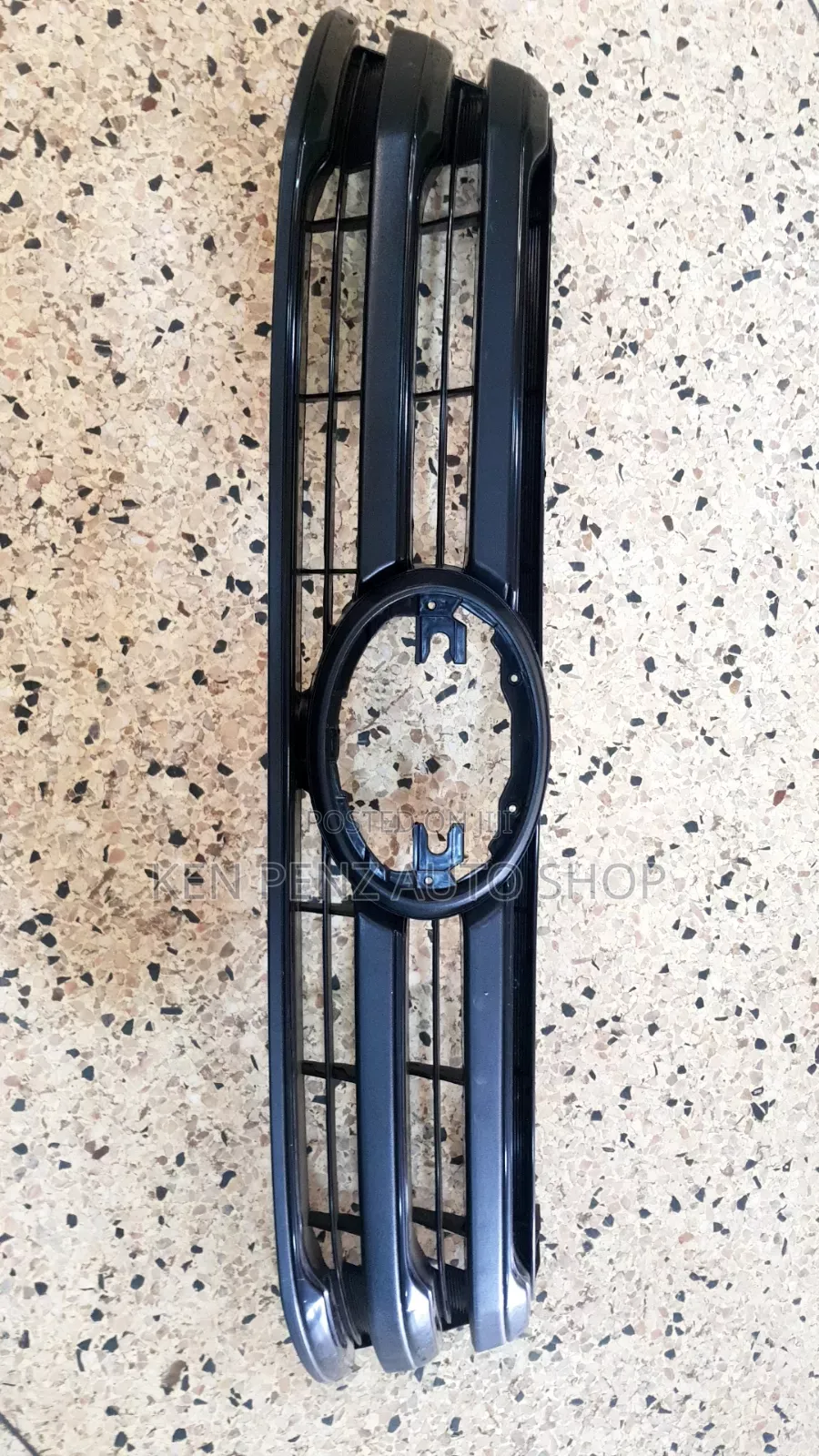 Hilux Revo Grill ( Black)