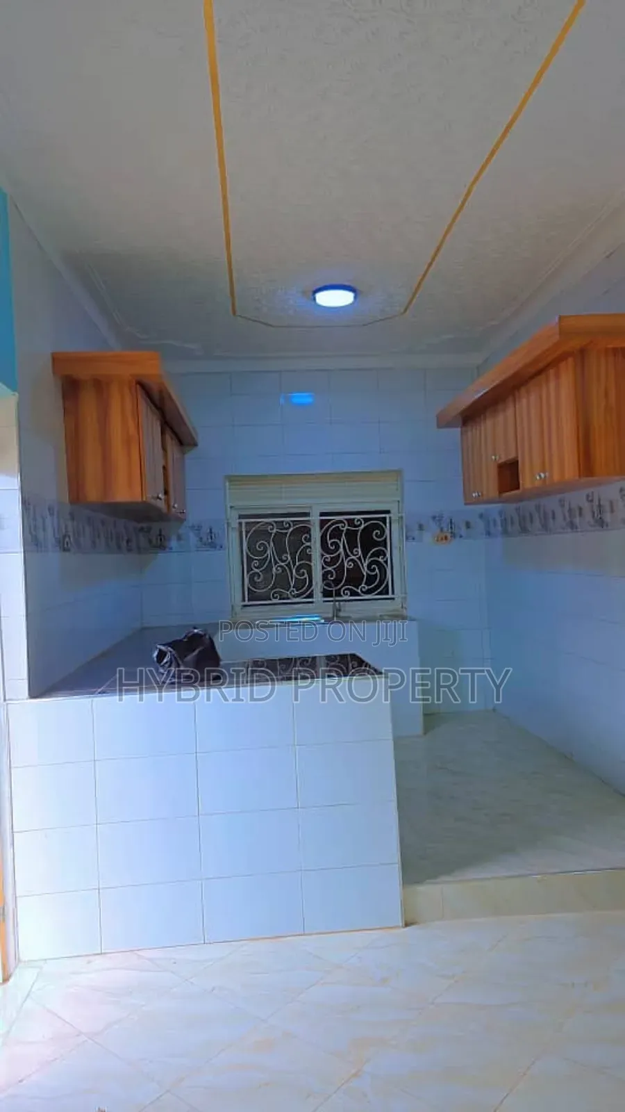 3bdrm House in Buloba Along Mityana for sale
