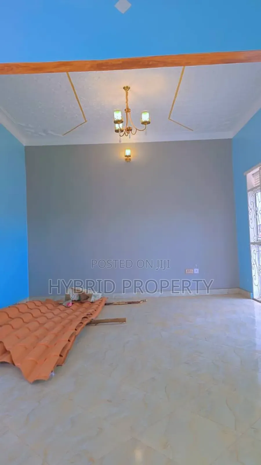 3bdrm House in Buloba Along Mityana for sale