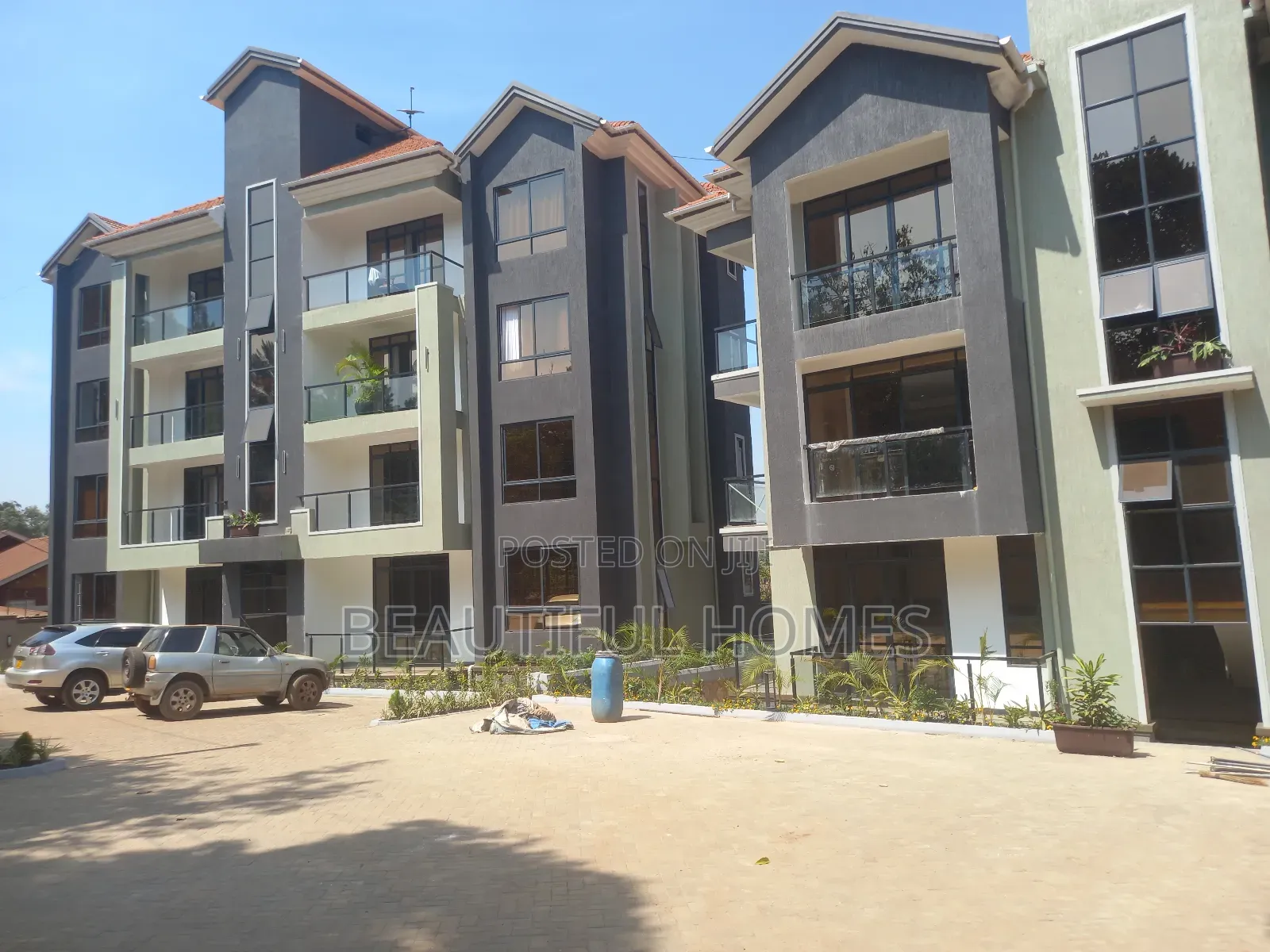Furnished 2bdrm Block of Flats in Kisaasi, Nakawa for sale