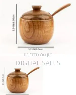 1 Set of 3 Seasoning Jars Plus Tray Set, Retro Wooden Lid Salt Bottle