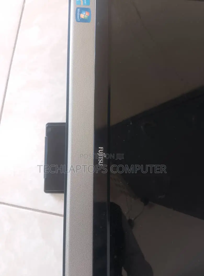 Fujitsu Computer Monitor in Central Division - Computer Monitors ...