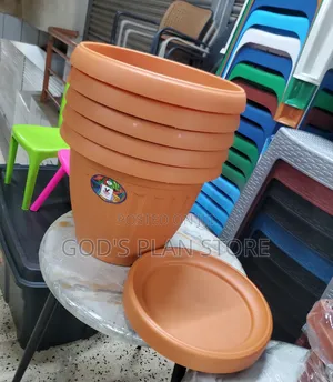Staked Plastic Flower Pots Plastic Flower Pots