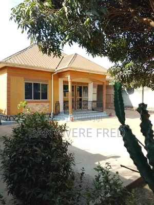 3bdrm House in Namanve, Goma for sale
