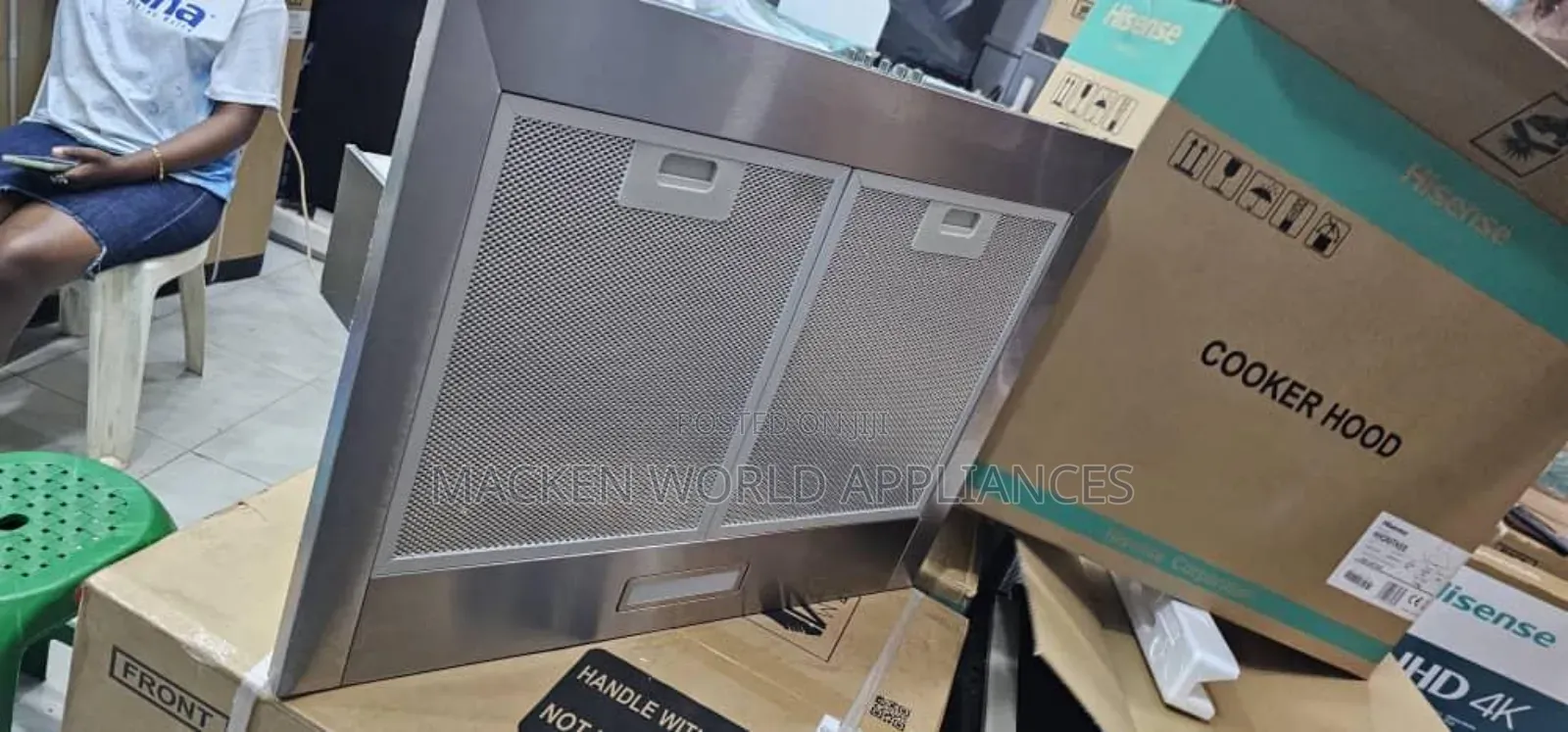 Hisense Chimney Hood 60by60cm