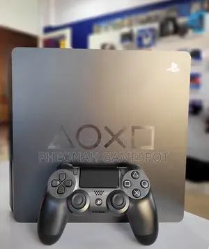Ps4 Pro-Like Pack, Two Controllers, 18 Installed Games, Vivid Clarity.