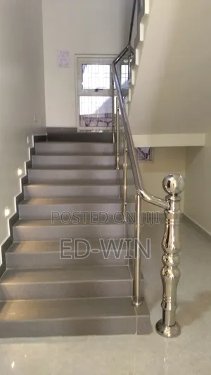 5bdrm House in Makindye for sale